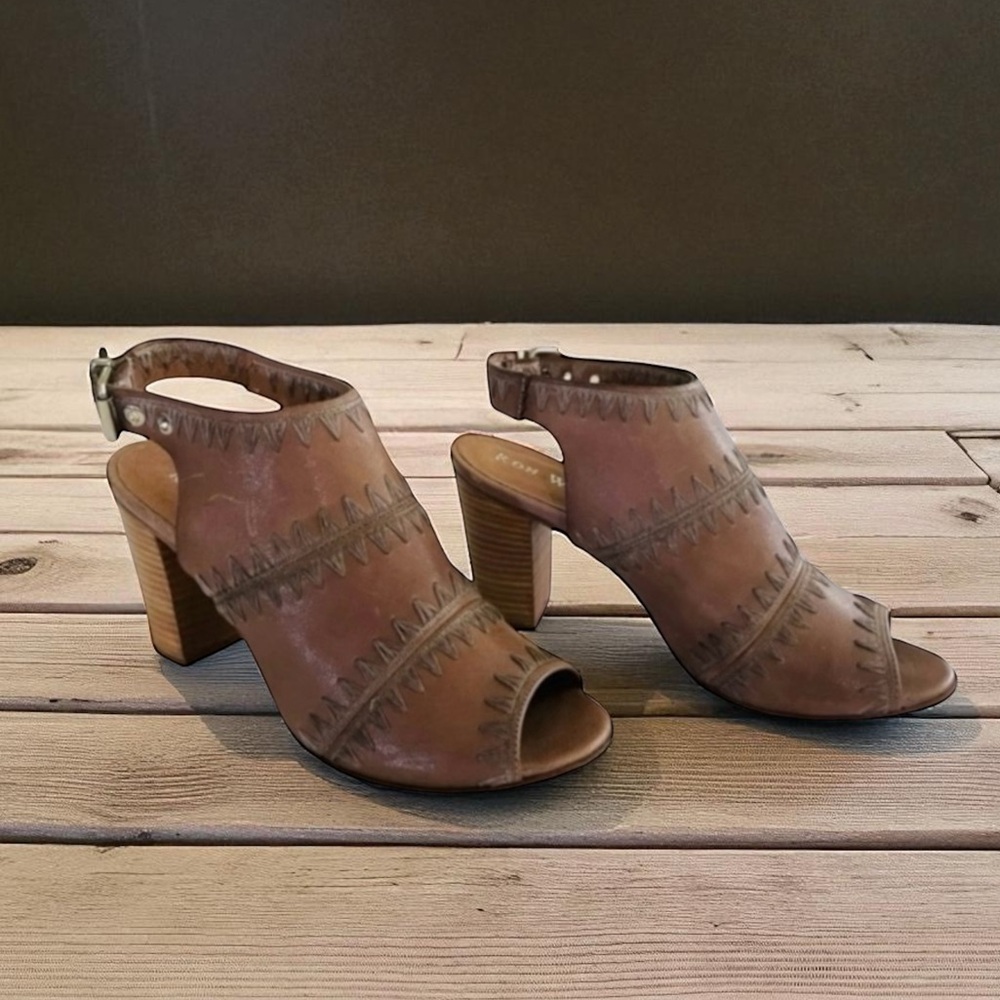 RON WHITE LEATHER Sandals Size 40